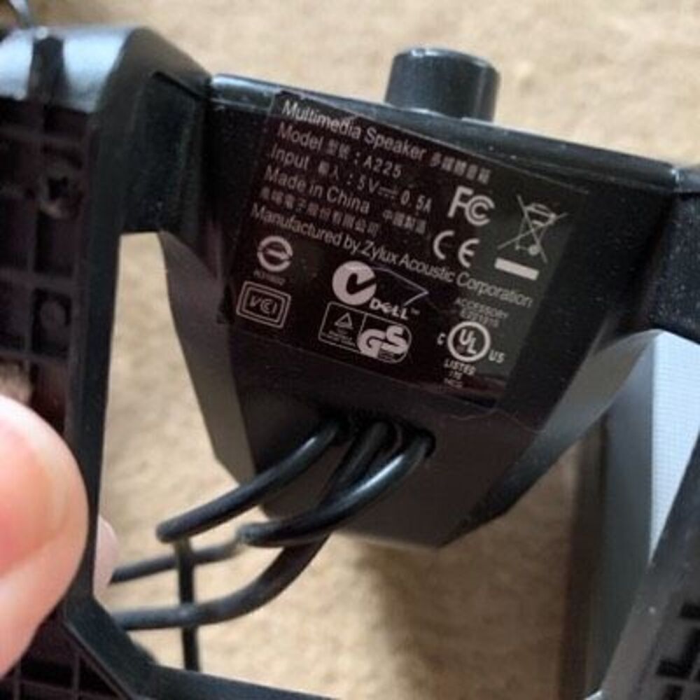Dell Model A225 Computer Speakers *Tested* - Picture 6 of 10